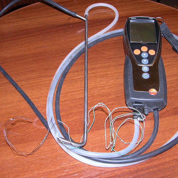 Приборы для наладки вентиляции: дифманометр, трубка, термопара.